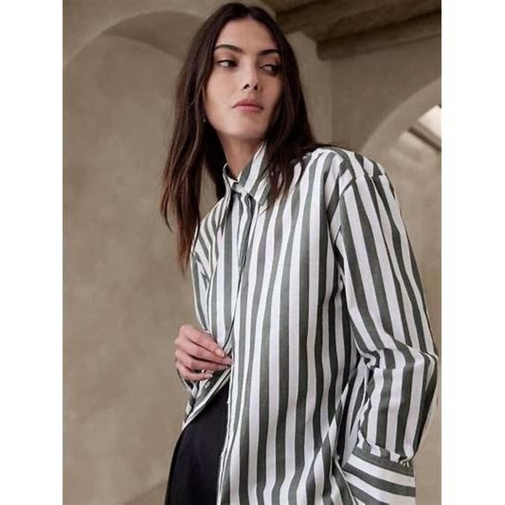 Banana Republic NWT Women’s Striped Oversized Cotton Shirt in Olive|White-XSmall